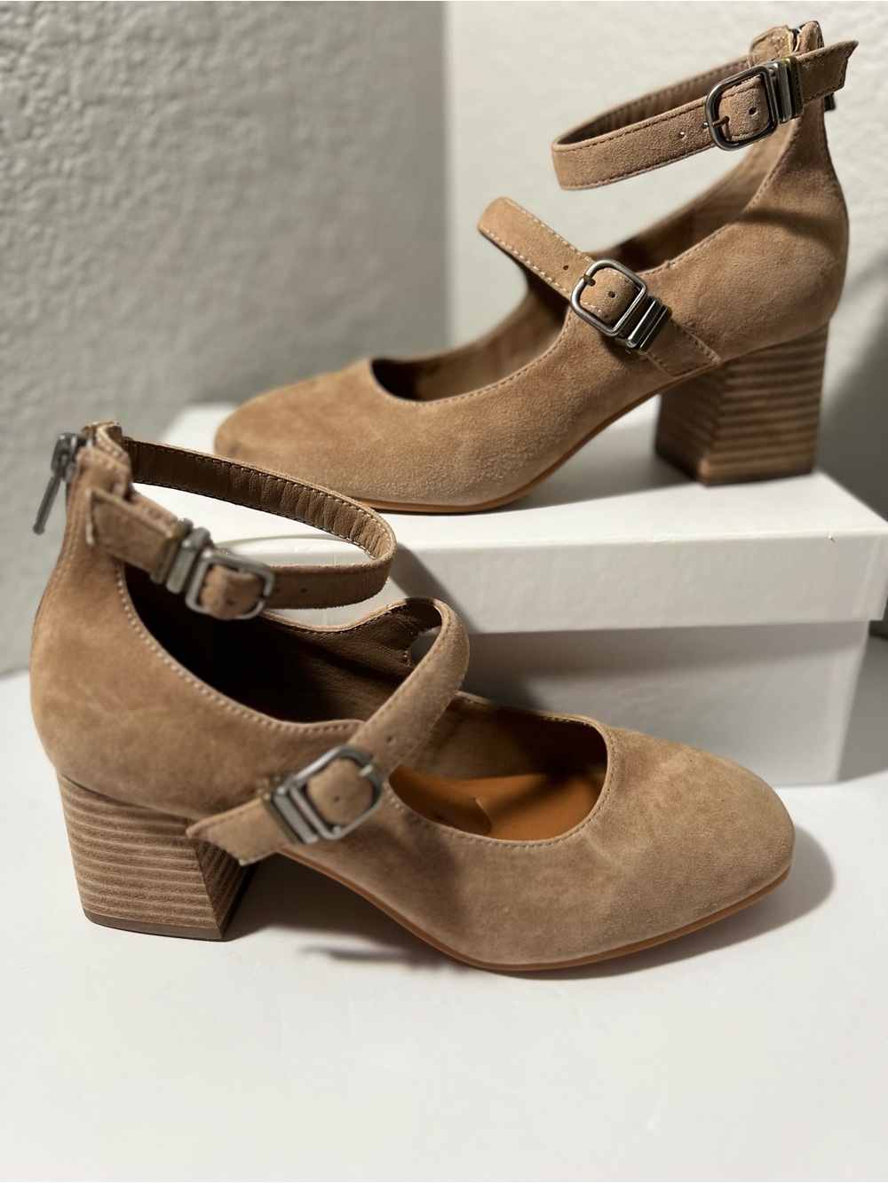 Lucky Brand Mary Jane suede leather upper Block Heel Pumps Tan Women’s 8.5M NWOT